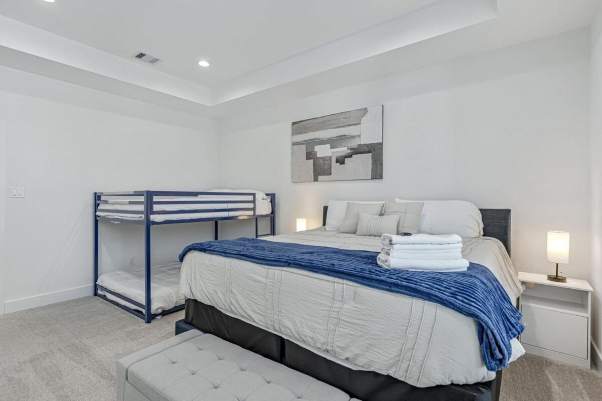 Modern 3Bd Retreat I Near Hotspots I Sleeps 12 Βίλα Χιούστον Εξωτερικό φωτογραφία